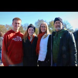 Meet your Posher, Roxanne